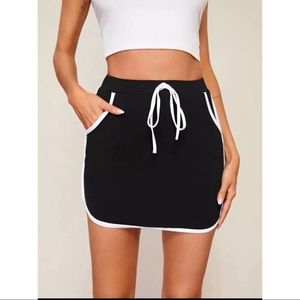 NWOT knot waist skirt